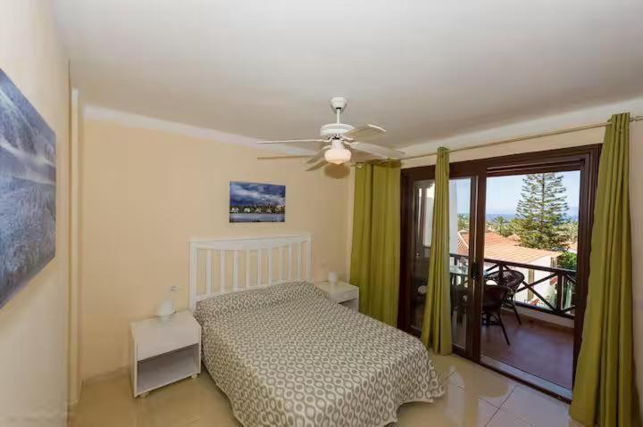 Apartment In Playa De Las Americas 1 Eksteriør bilde