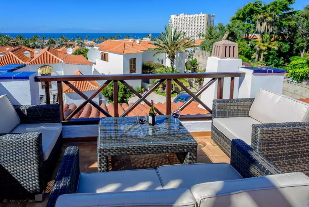 Apartment In Playa De Las Americas 1 Eksteriør bilde